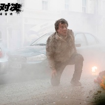 《不说话的爱》特辑 张艺兴手语表演看哭听障演员 2025-03-17 近日，由沙漠执导，陈国富监制，领衔主演张艺兴，特别介绍李珞桉的电影《不说话的爱》发布“小孩姐与爸爸弟”特辑，张艺兴和李珞桉戏内戏外彼此给予，尽显两人有爱且特别的化学反应，治愈感十足。